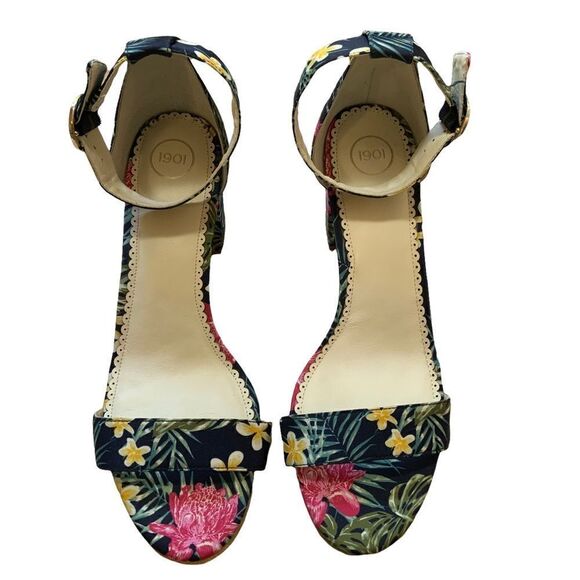 1901 Ellery Sandal Heels in Navy Hawaii Tropical Print Size 12M - Picture 2 of 11